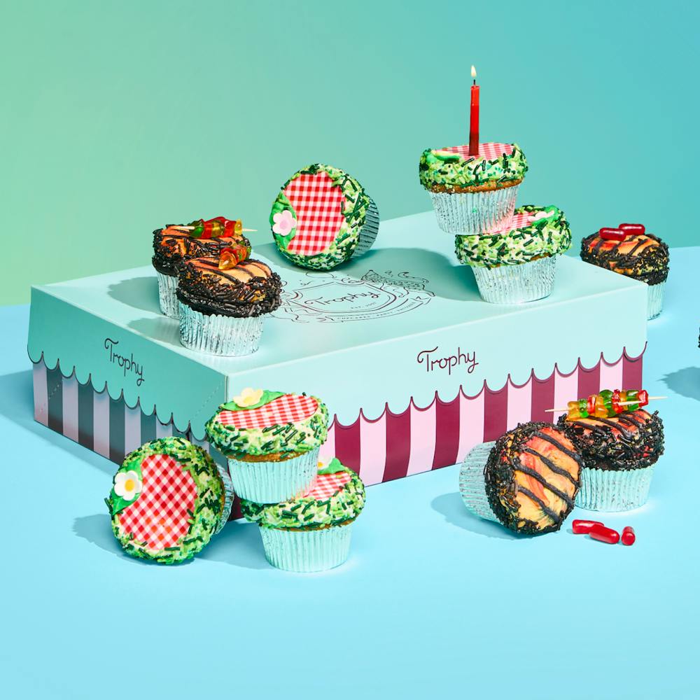 1x1-Trophy_Cupcakes-2