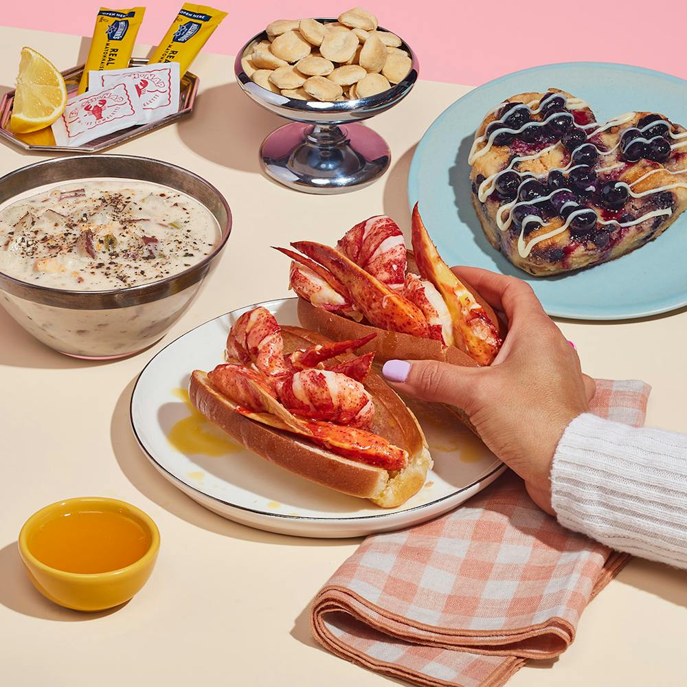 1x1_250414_GB_McLoons_Lobster_Care_Package_923