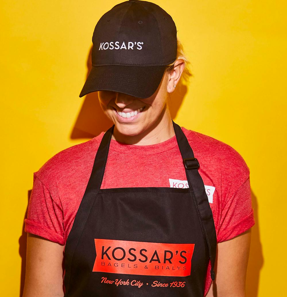 20210709_Kossars_Merch_tshirt-hat-apron_216