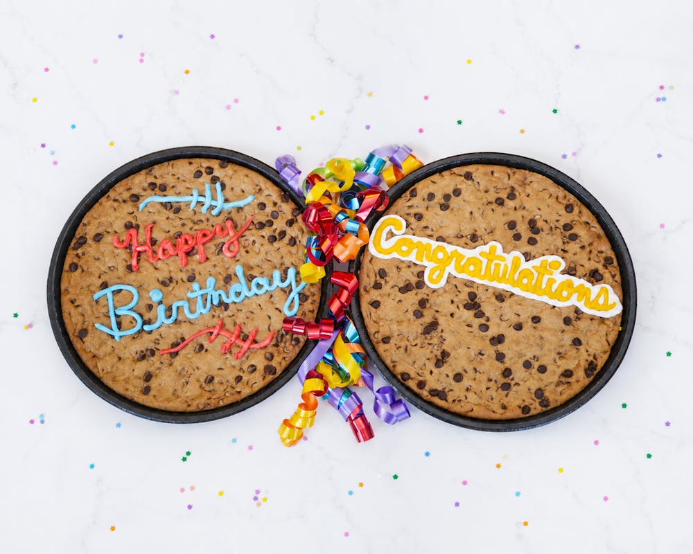 Celebration_Cookie_Cake_Evergreen_GB