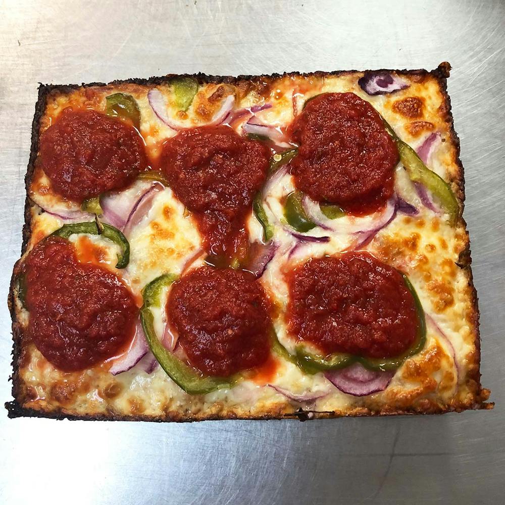 DetroitStylePizza-Veggie-Pizza-Product
