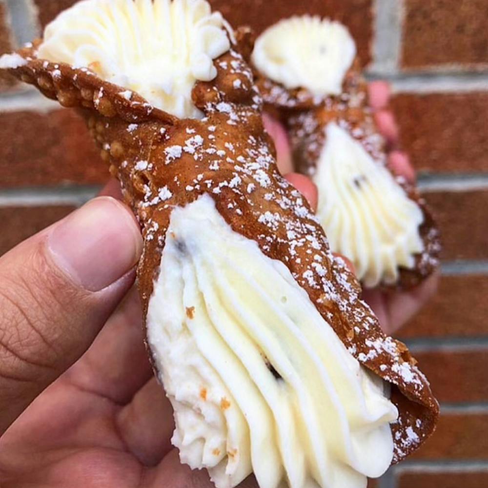 Fortunato-Bros-Cannoli-3