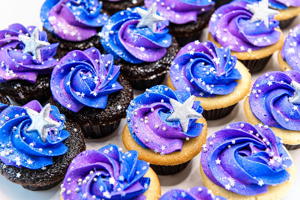 Galaxy_Mini_Cupcakes_2