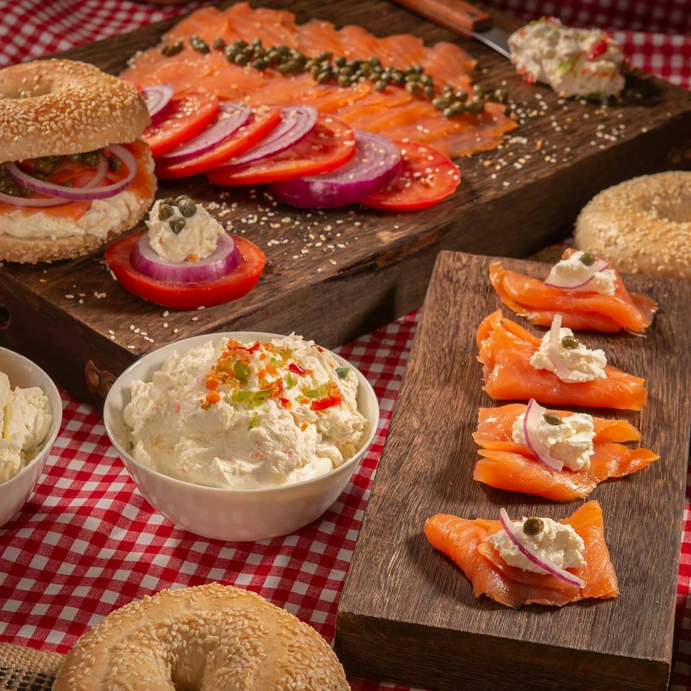 Goldbergs-Bagel-Nova-Brunch-Kit-1-1
