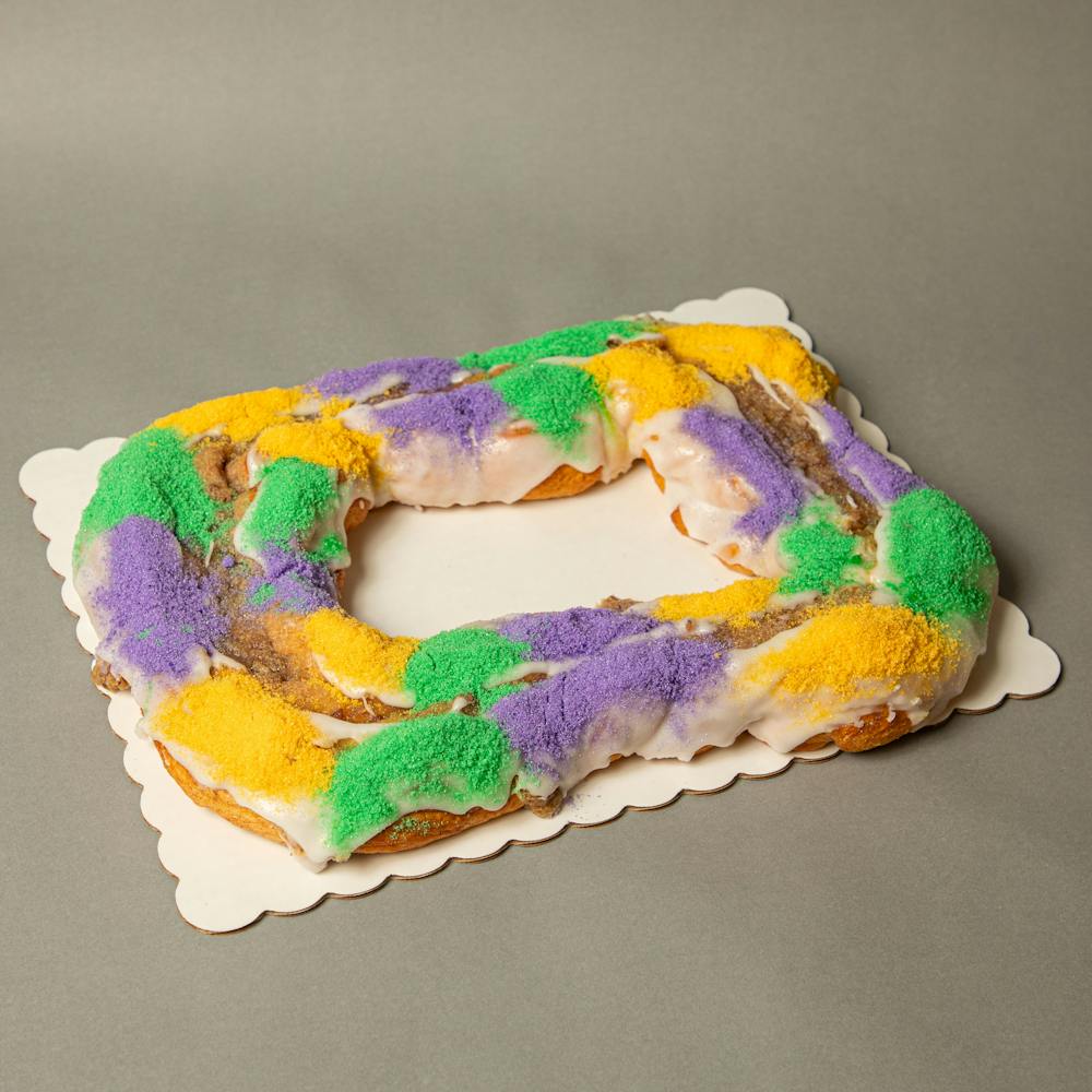 Haydels-Praline-Pecan-King-Cake-1