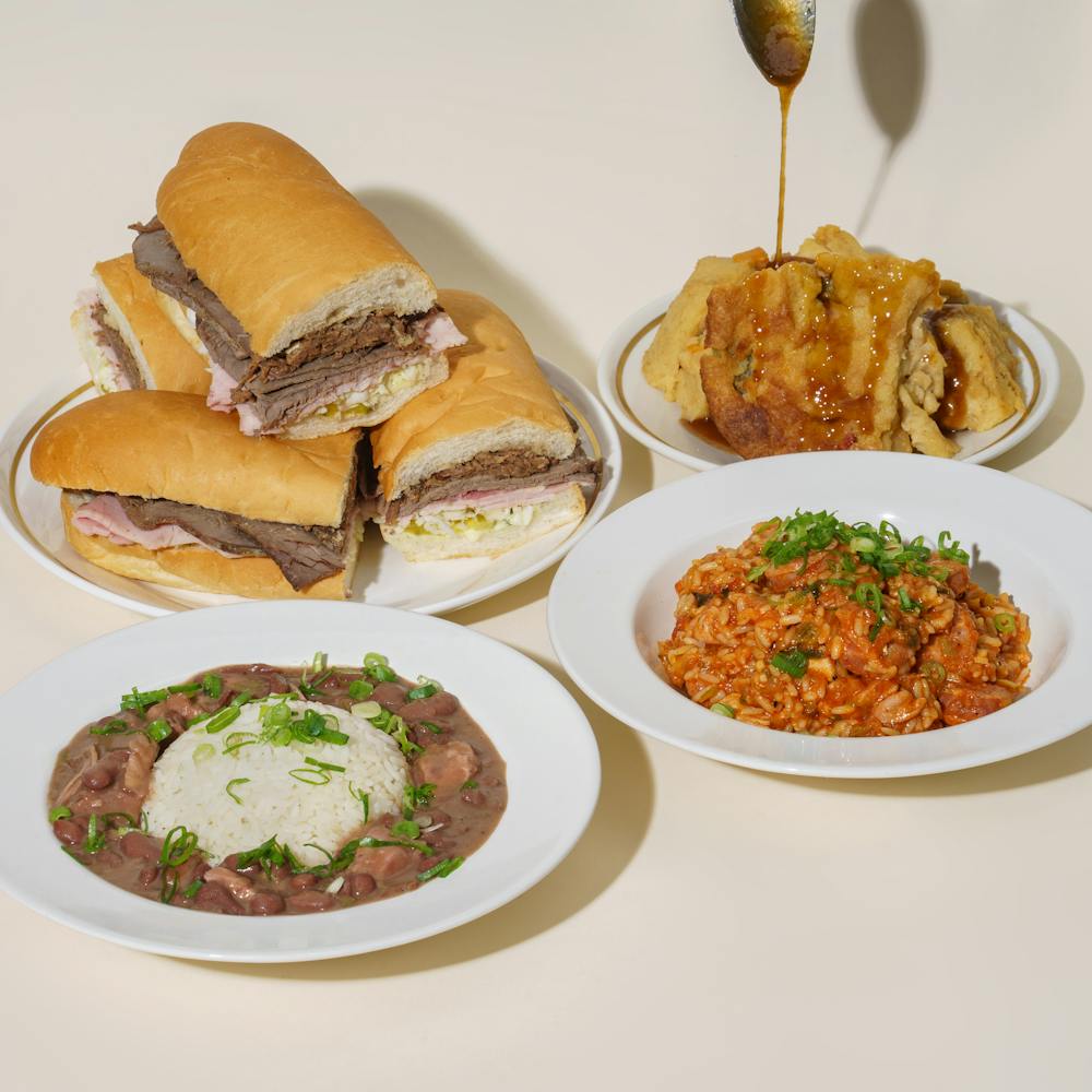 Mother_s_Family_Favorites_Dinner_GIF_005