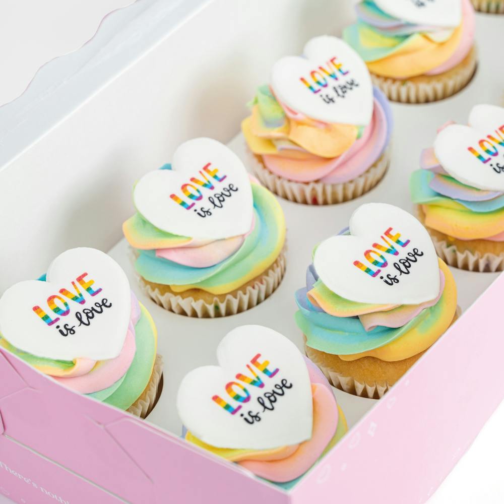 Pride_Rainbow_Cupcakes-02