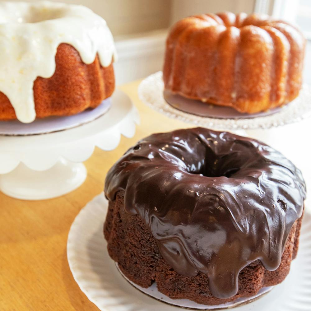 Red-Truck-Bakery-Assorted-Mini-Cakes-1