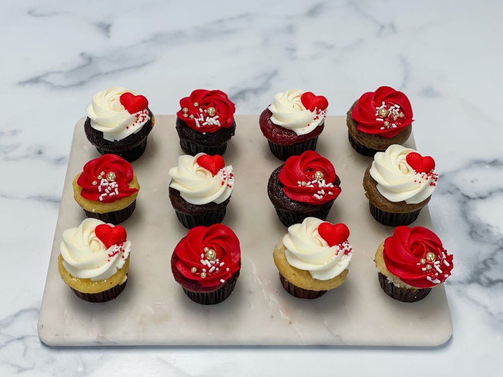 Red_Hearts_12pk_Cupcakes_Photoshoot_Edited__1_