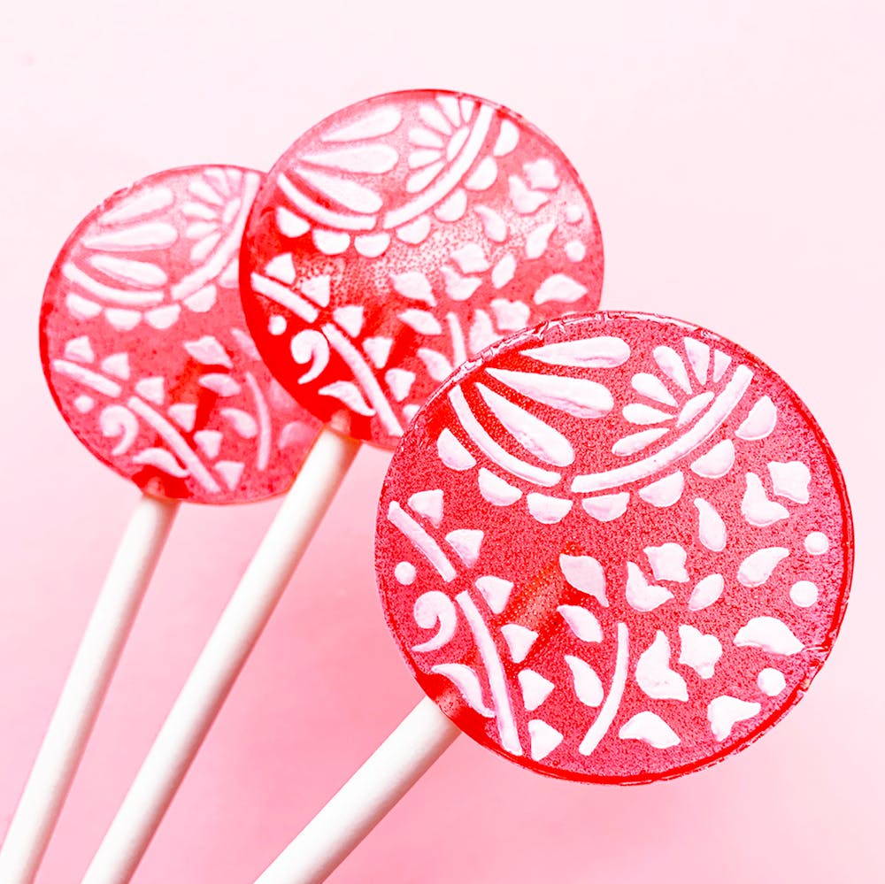 STRAWBERRY_NEW_LEAD_THREE_LESS_BLUE_2-1