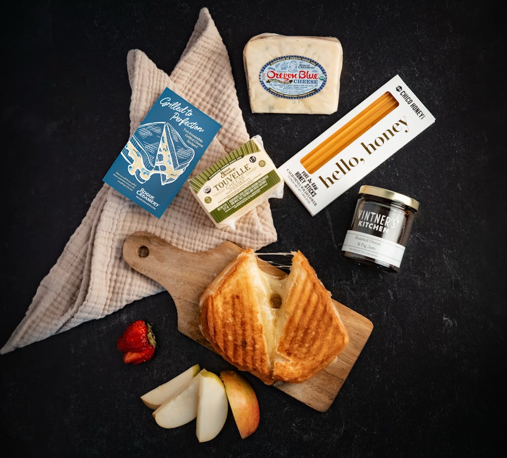 The_Rogue_Creamery_Grilled_Cheese_Recipe_Box