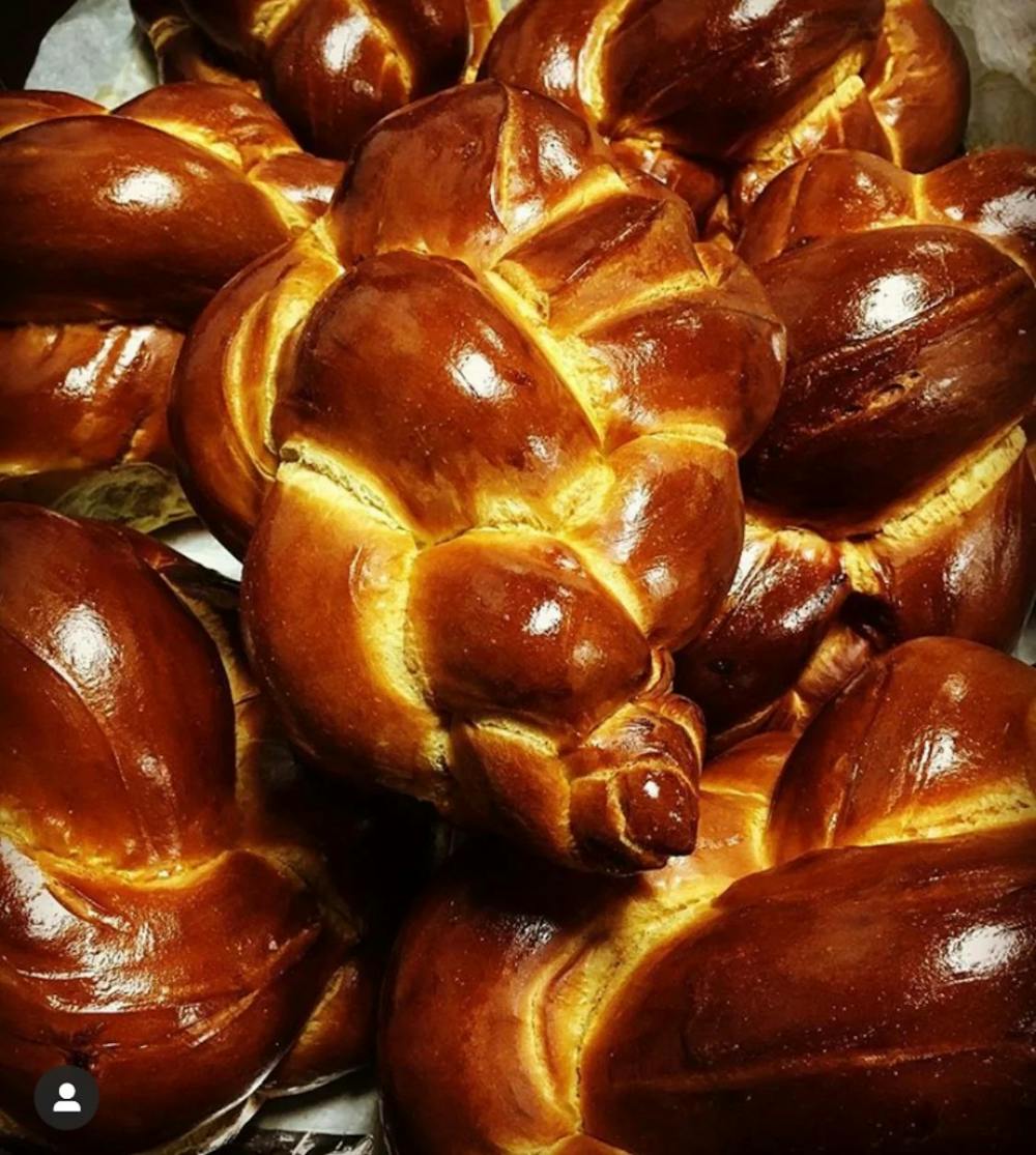 Two_Challah_Breads