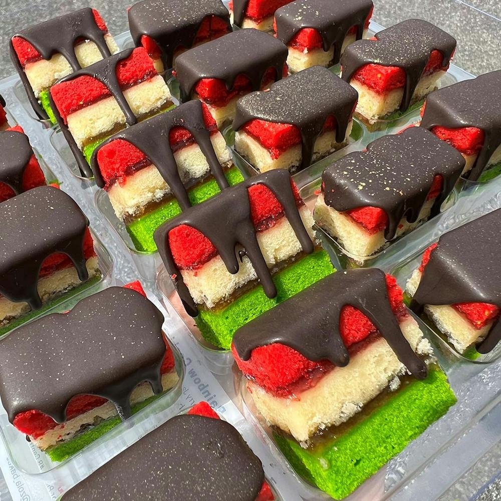 ZolaBakes-Classic-Italian-Rainbow-Cookies