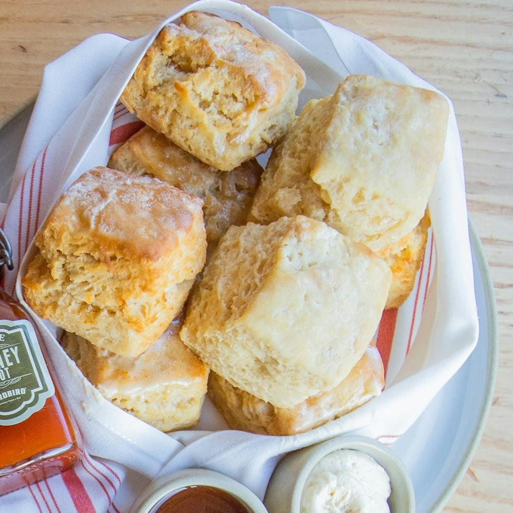 biscuits-with-fixins-24-pack.0ac1dbeb0acbf52af3f9f06a24424608