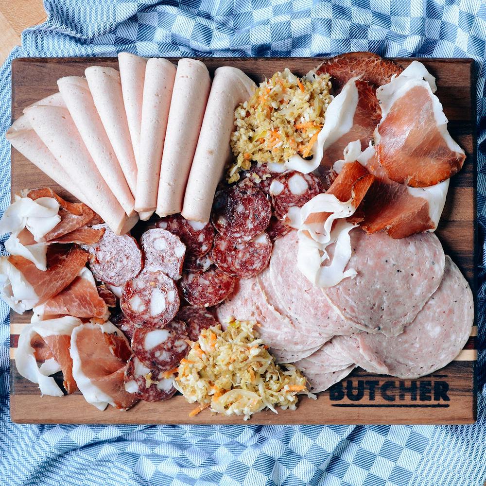 butcher-charcuterie-box-for-2-4.316d539327f575b90f99916985309fa3