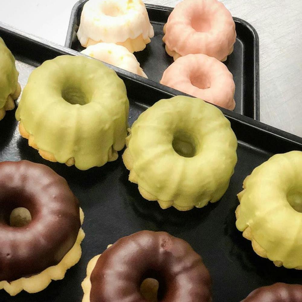 cake-bomb-choose-your-own-6-pack.66bcf4823f5f8ff42d8a0045f3a213b0