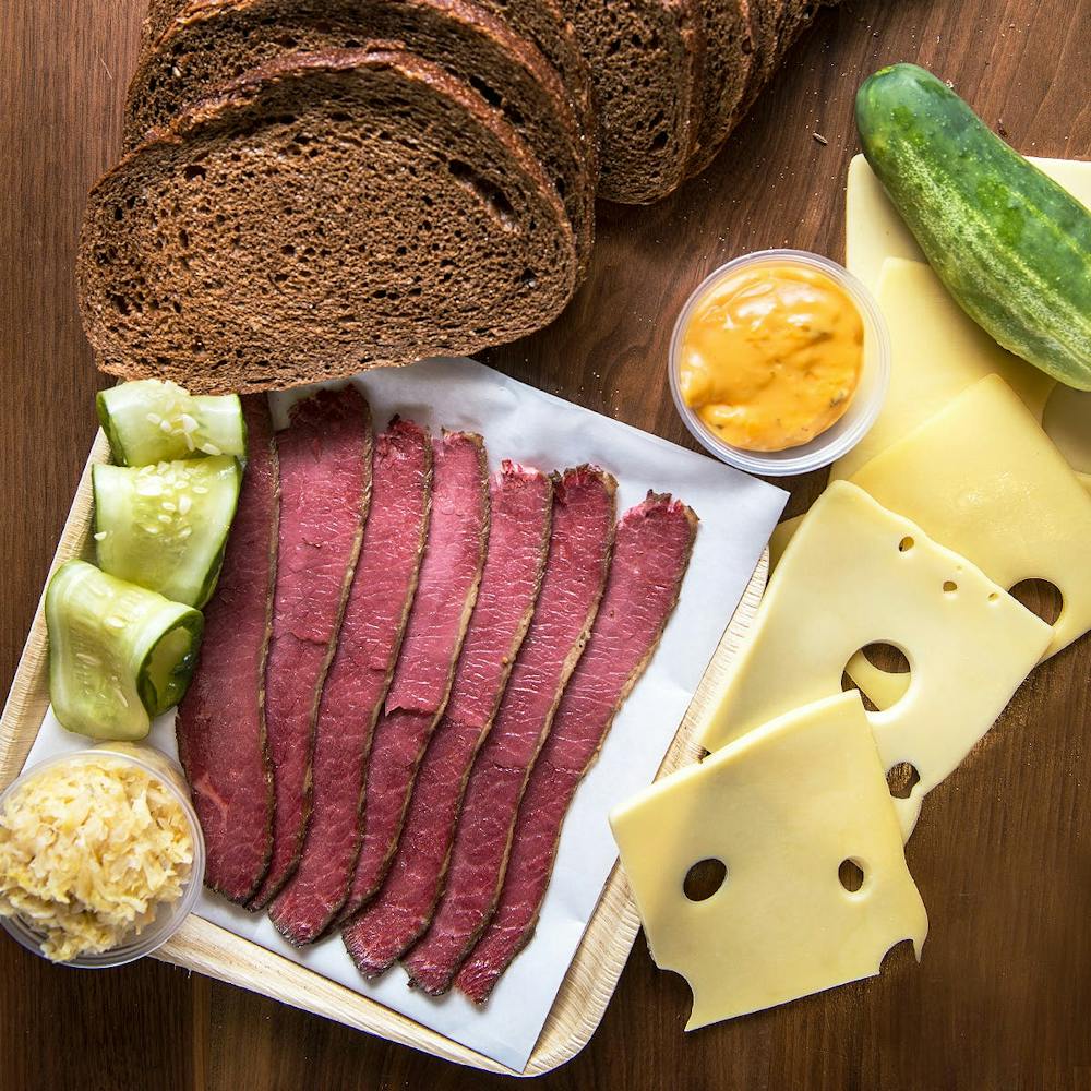 corned-beef-reuben-kit.5d536bfd8b4f7d95fd992d2cefd45427