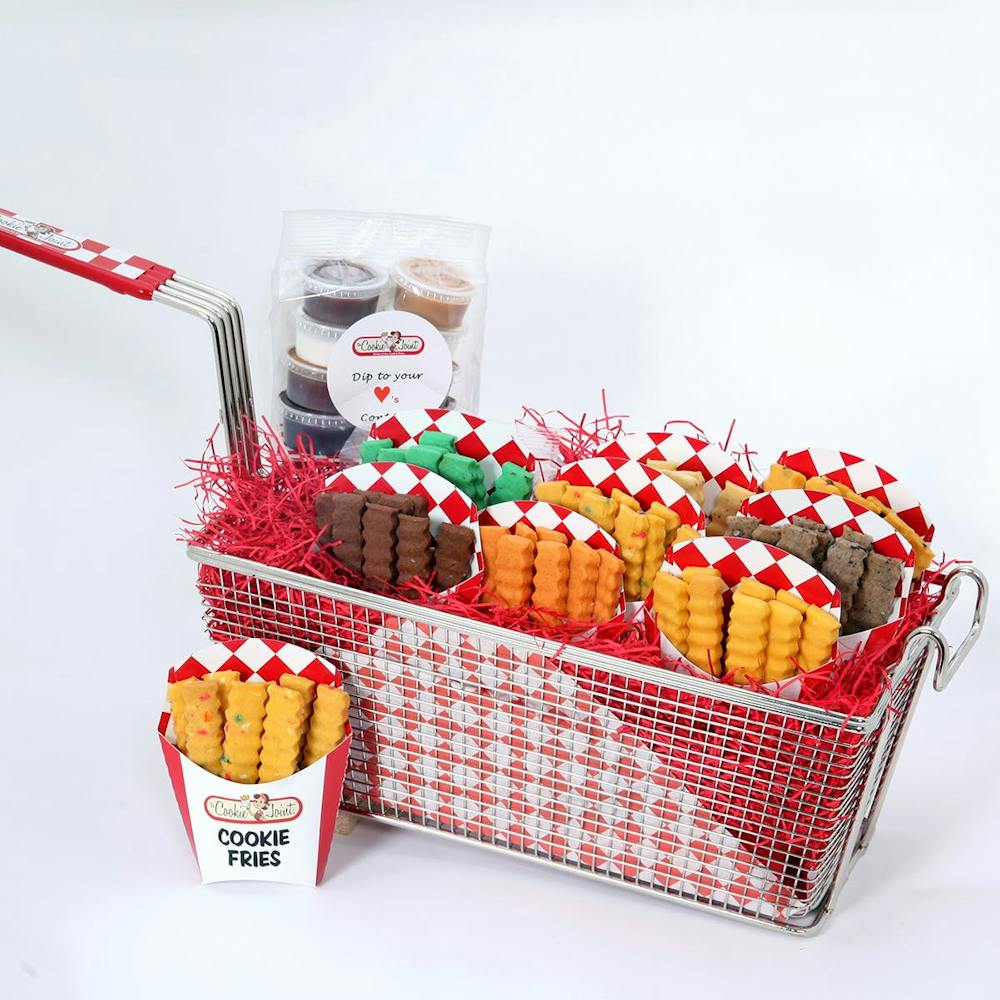 deep-fryer-cookie-gift-basket.607bcd3d075bd9ff933e20fb6dd09033