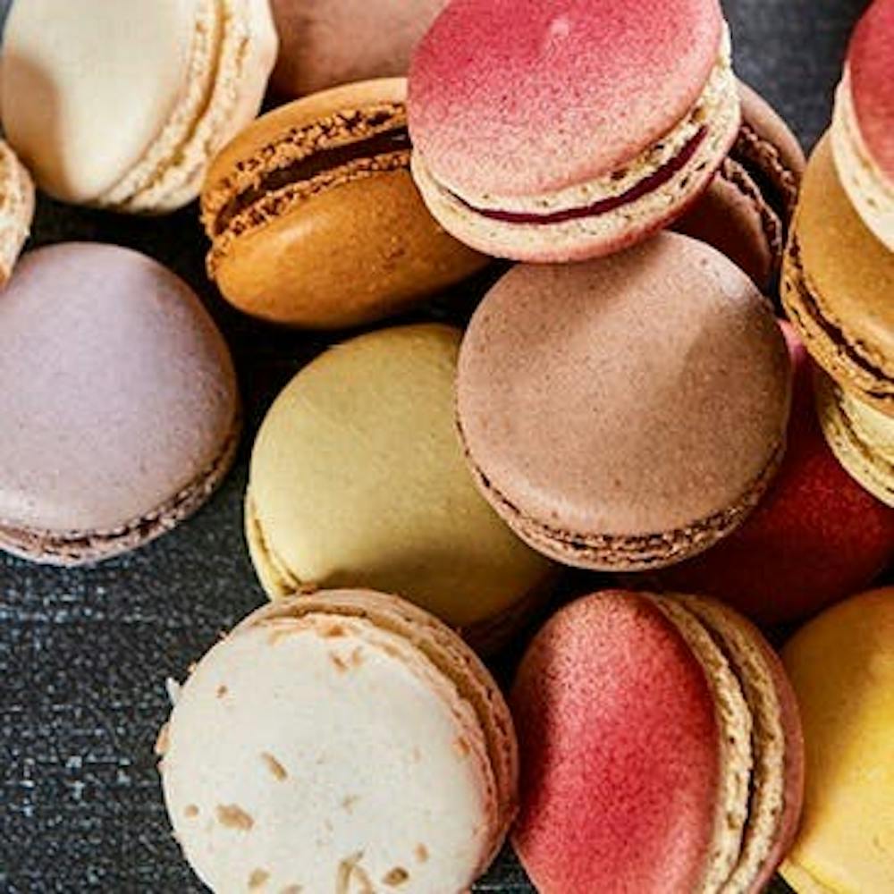 five-collection-macarons-60-pack.79c9d1bae0e3ba16831cec54516c1c8a