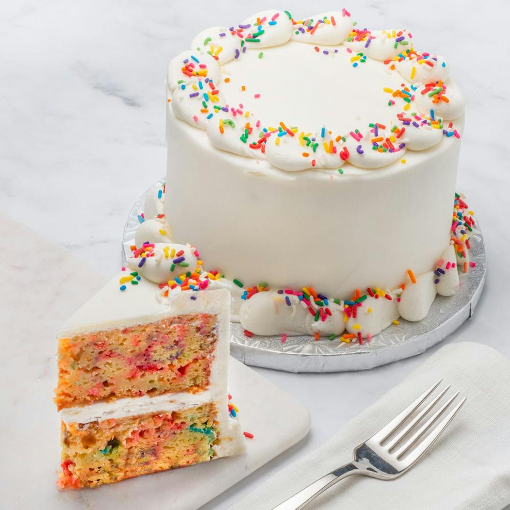 funfetti-cake.4880b37d1734e10f6cc2b42fb6c67c15