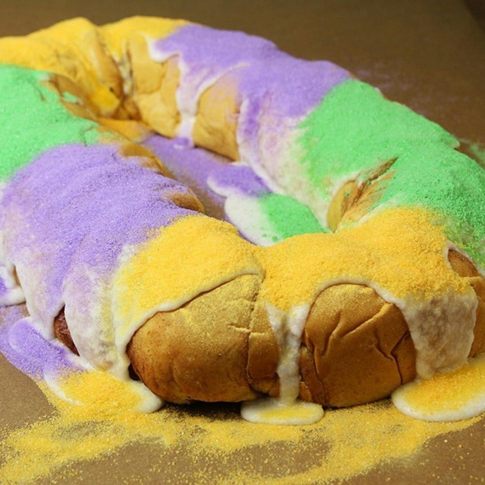 gambinos-praline-filled-king-cake.e4befa3d51a9fef815496cc0a5e83ec0