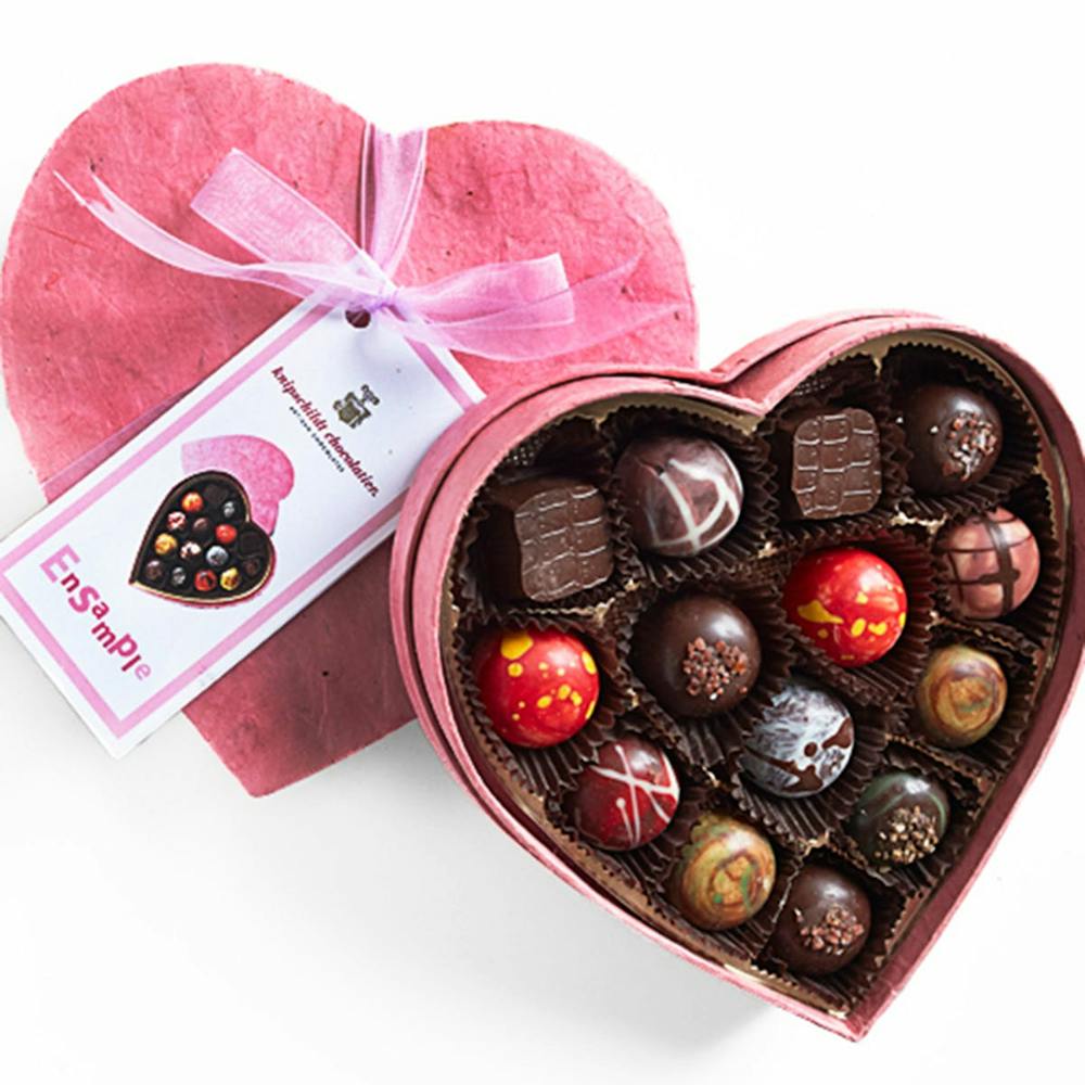 heart-box-truffle-bon-bon-assortment-14-piece.73cf96f088594365d686943662e80168