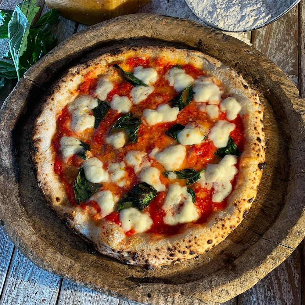margherita-neapolitan-pizza-4-pack.1f0cef5e7f6854b5d87e1ef0701d9753