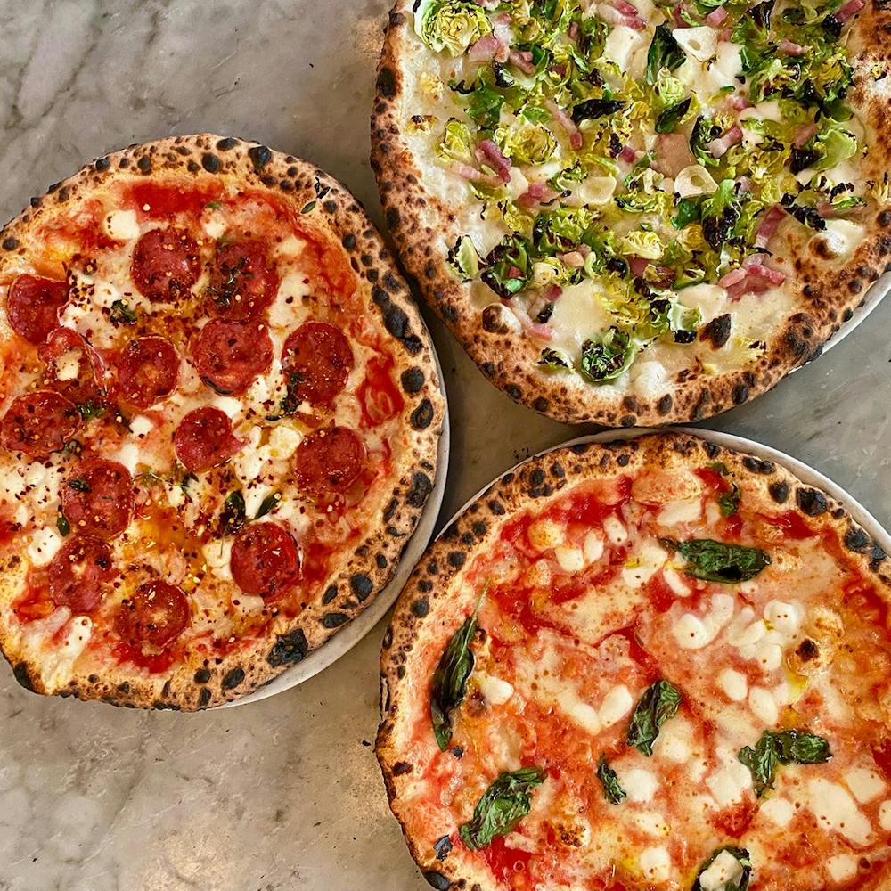 neapolitan-pizza-best-seller-6-pack.503518fe808e5c605b677608e77da8be
