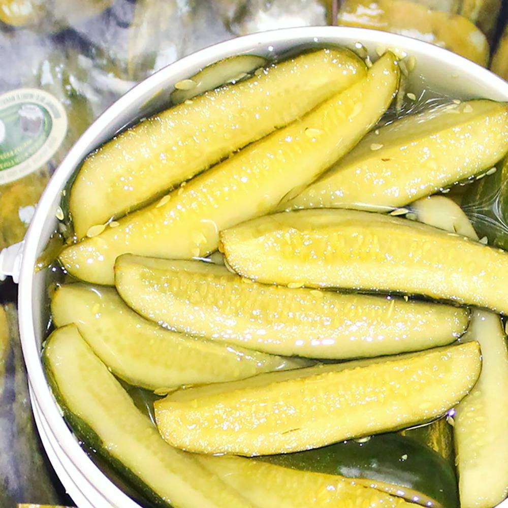 ny-fresh-kosher-pickle-spears-1-gallon.bb9a7b6ceee2b0bce5ebb62b29241098