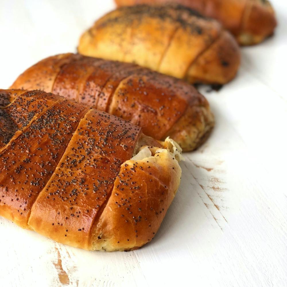 onion-rolls-4-pack.2328f96d4d2b858fcac2bb0e3213f3eb