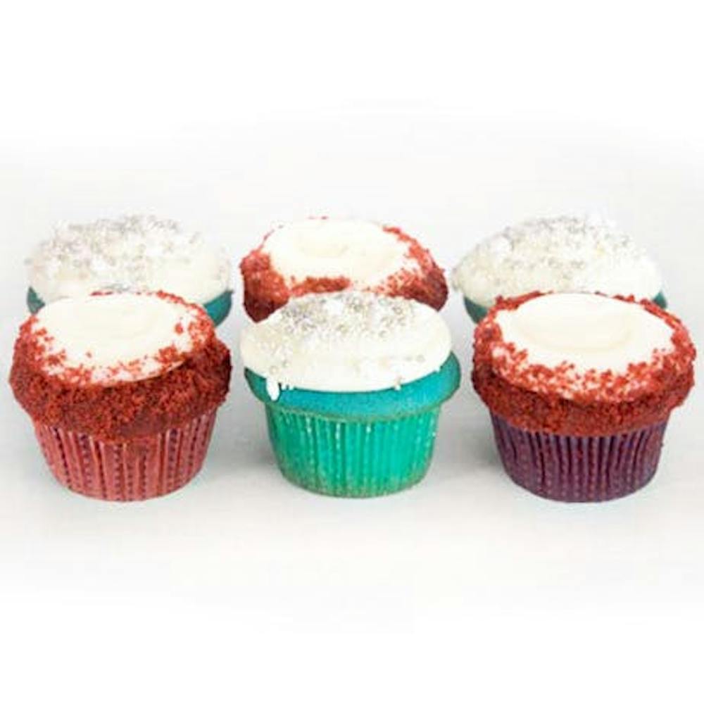 red-and-blue-velvet-cupcakes-12-pack.7390ceb313f2baf1df472a9cd303dbf5