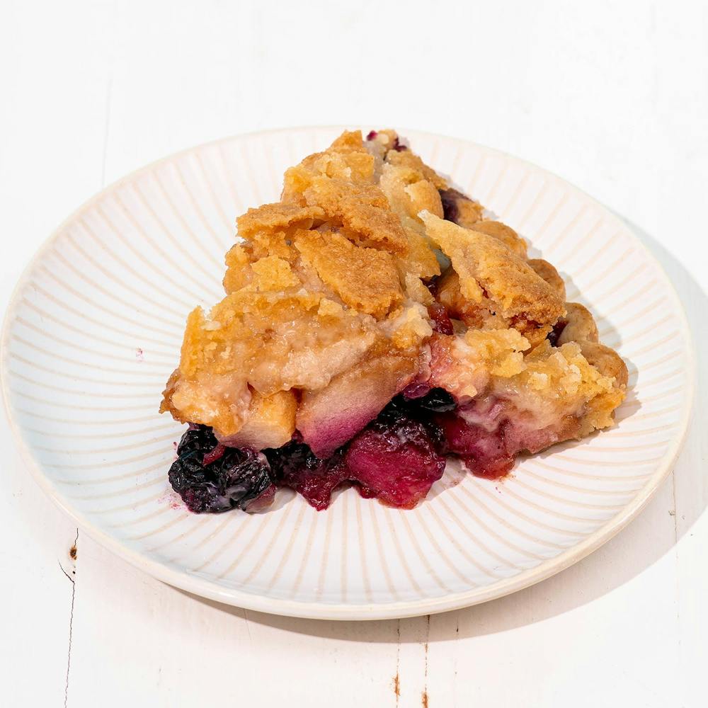 summerberry-pie-baked-in-a-paper-bag.d632af710f2648554b56b2d5f39b42cb