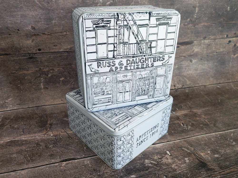 tin_gift_box