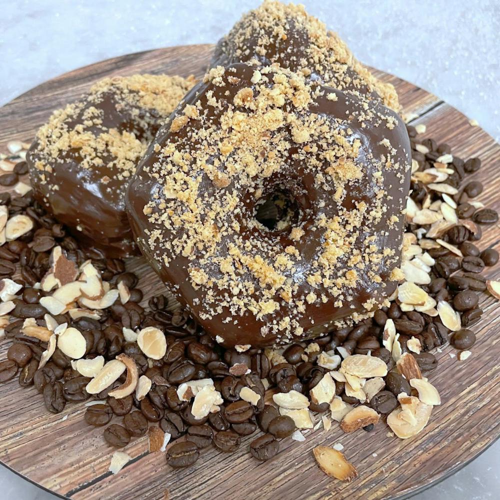 vegan-doughnuts-choose-your-own-6-pack.10c789b80a1f9a52a19f9338ff88b162